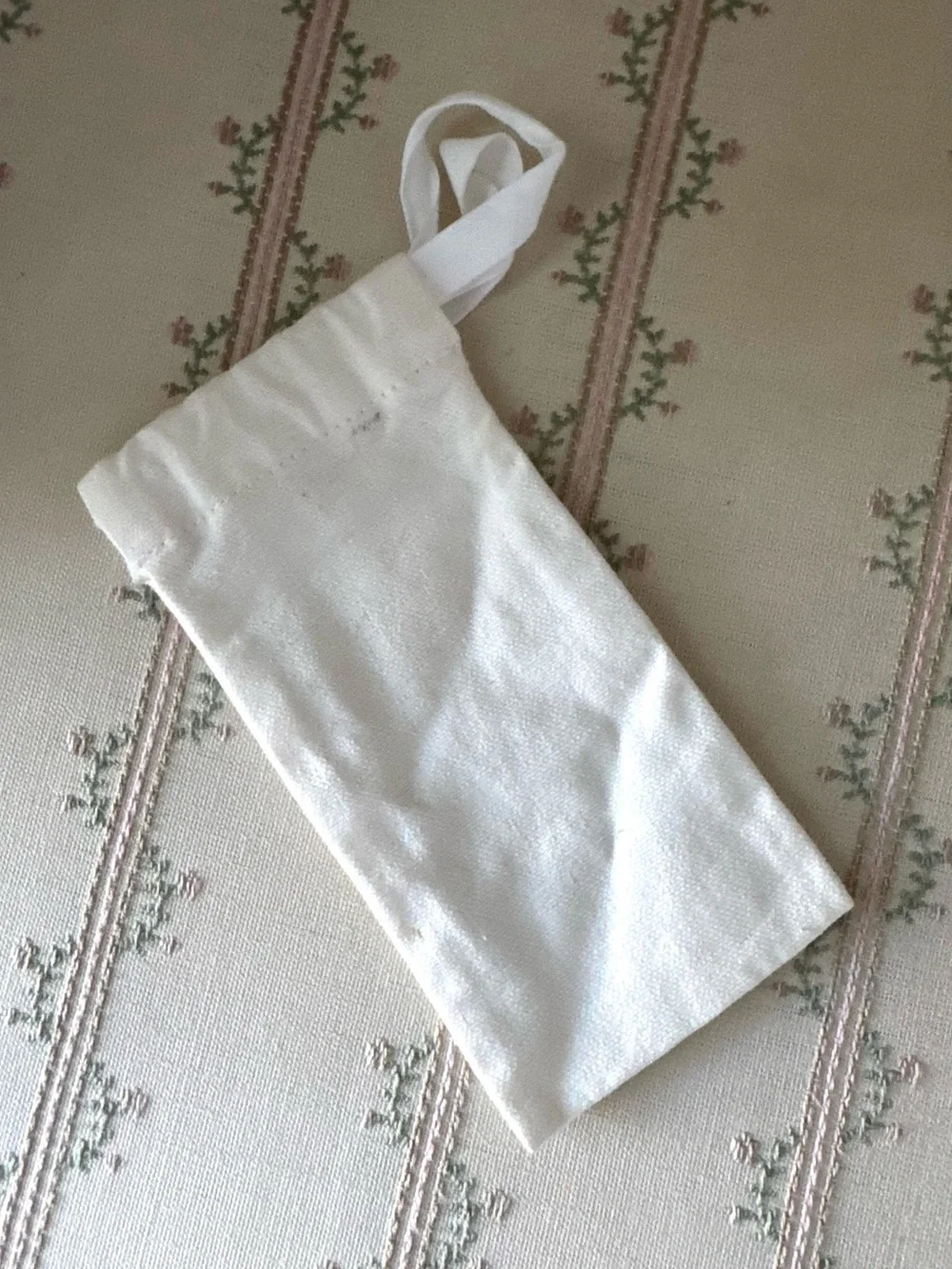 Byredo Cotton Travel Perfume Drawstring Pouch